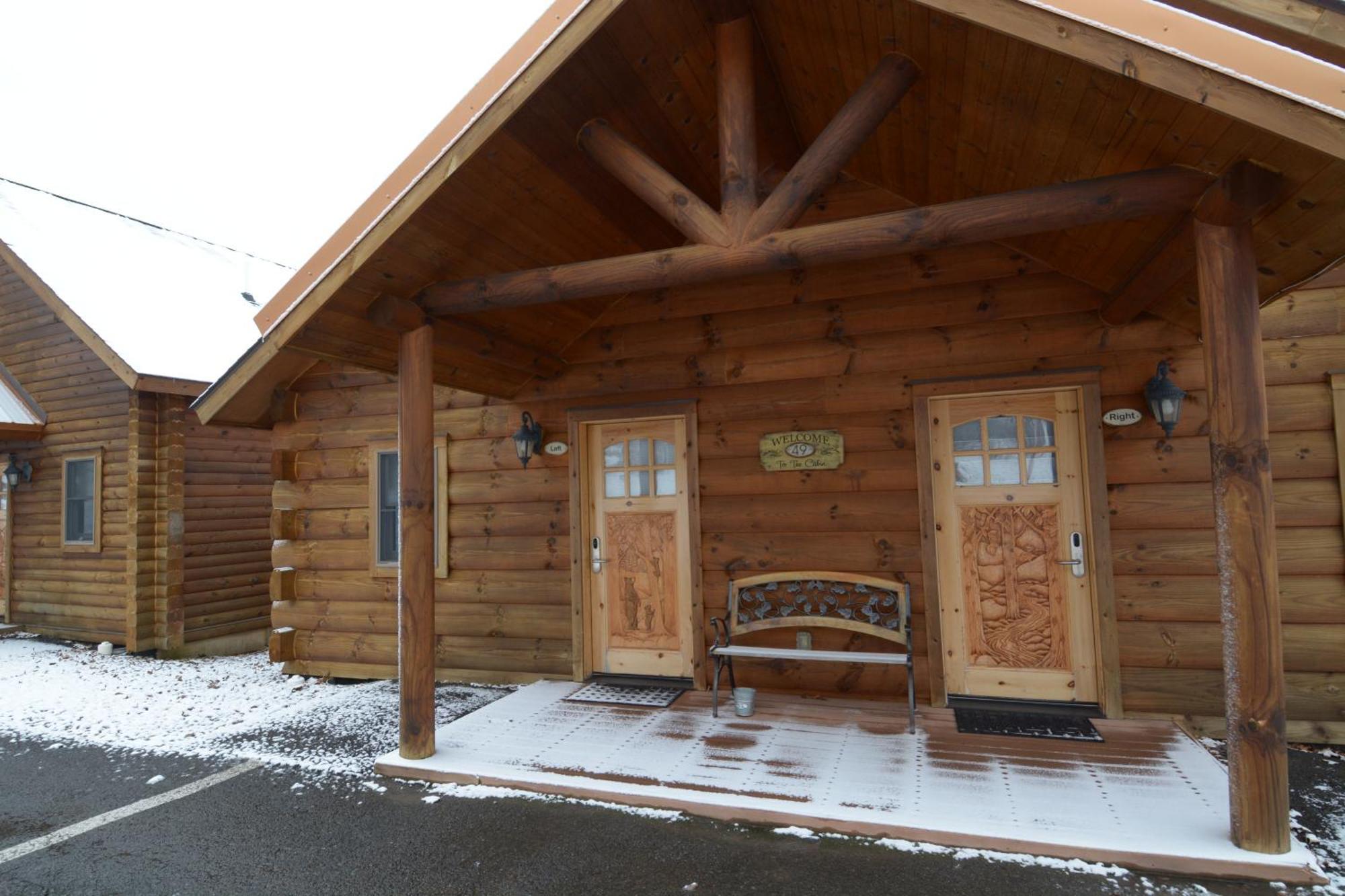 The Lodges At Sunset Village McHenry Room photo